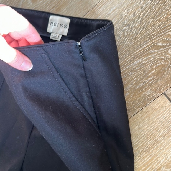 Reiss Side Zip Nancy Slim Tapered Flat Front Ankle Zip Pants - Picture 4 of 10